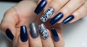 Nail Artist